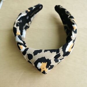 Alicia Bonnie Padded Headband Leopard Print Knotted Wide Fashion Hairband